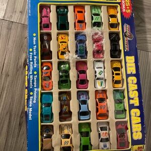 Die Cast Cars Set - Multicolor 25+5